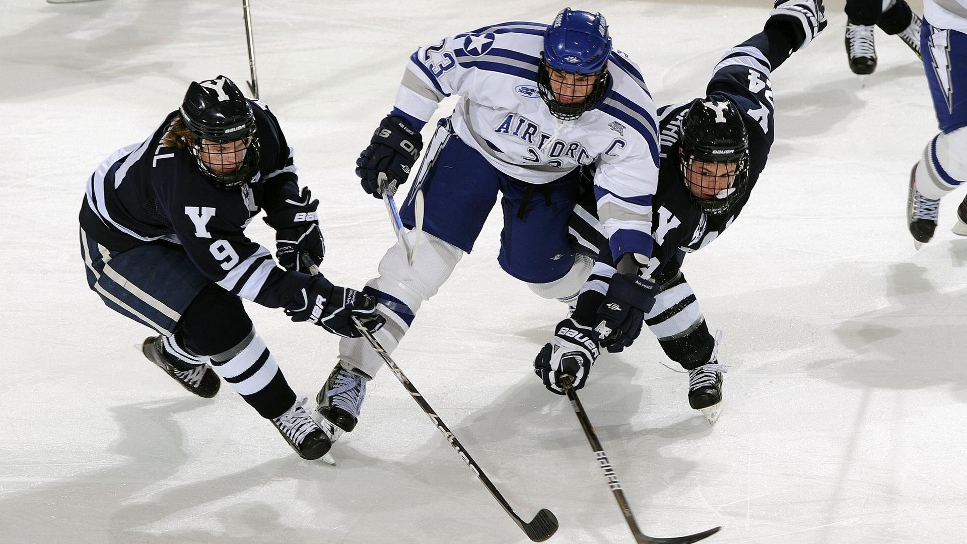 德甲攻防平衡:节奏快、变化多,场场精彩,德甲强度